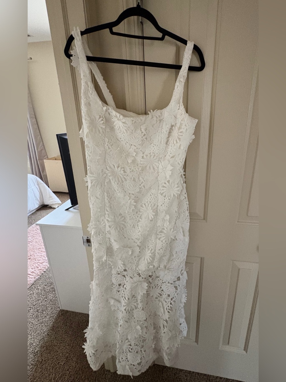 Bardot Marico Sleeveless Lace Appliqué Midi Dress - Picture 2 of 5
